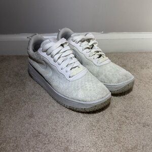 Nike Air Force 1 Crater Flyknit Next Nature “triple white”